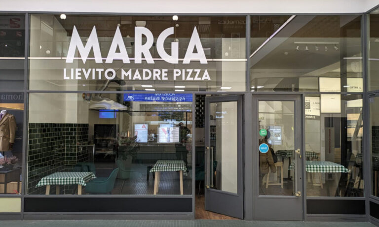 Ukázka realizace: Polep výlohy – Pizzerie Marga Lievito Madre