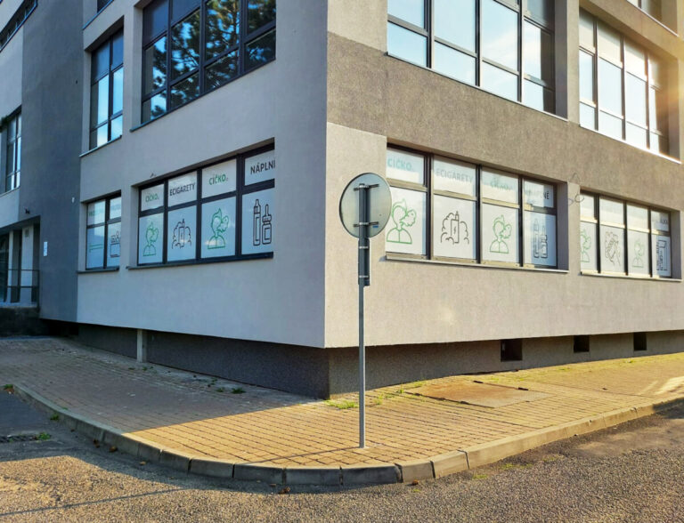 Foto č. 2 - Cíčko.cz – Polep oken