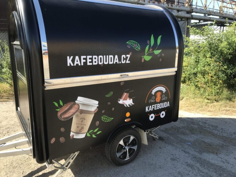 Ukázka realizace: KAFEBOUDA.CZ – Originální polepy pro pojízdnou kavárnu