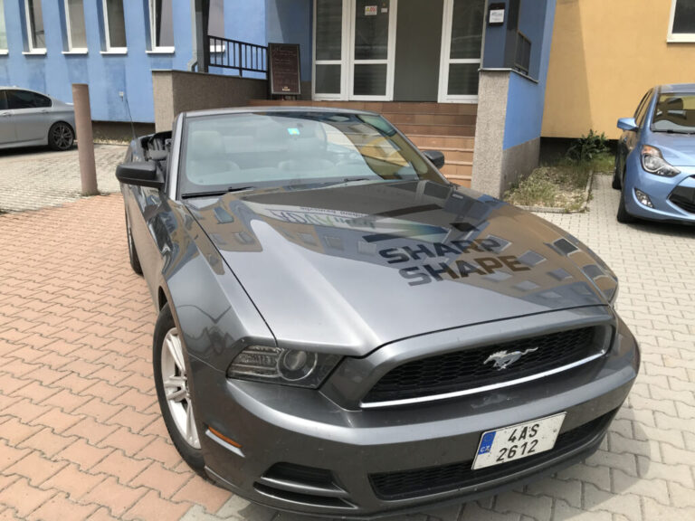 Ukázka realizace: Sharp Shape – Polep Fordu Mustang