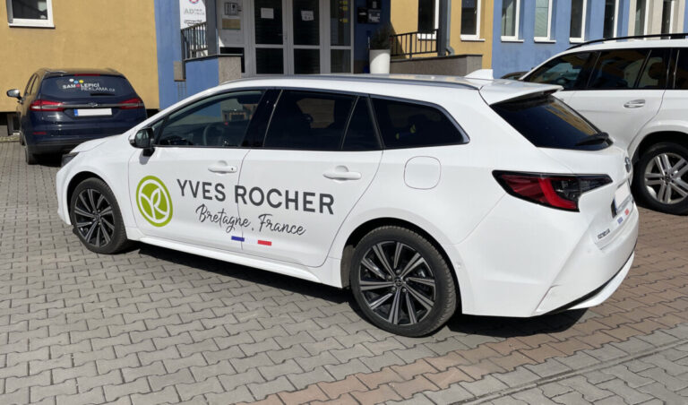 Foto č. 2 - Yves Rocher – polep firemních vozů