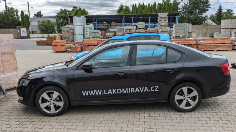 Ukázka realizace: Polep aut stavební firmy Lakomirava
