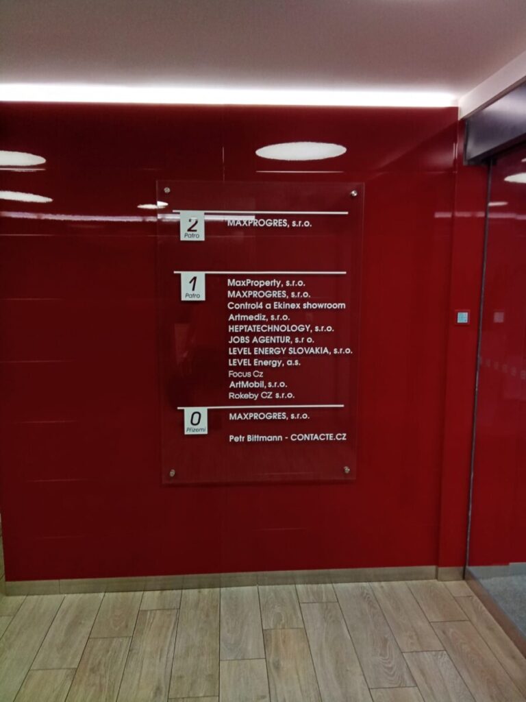 Foto č. 2 - Polep informační cedule MaxProperty